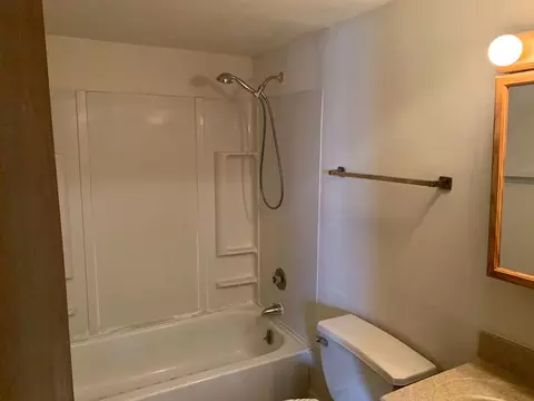 Circle Dr, Chatham, IL 62629
