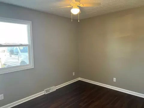 Circle Dr, Chatham, IL 62629