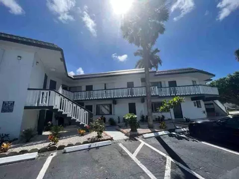 2401 NW 9th Ave, Wilton Manors, FL 33311