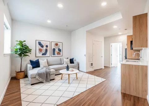 7324 Martin Luther King Jr Way S, Seattle, WA 98118