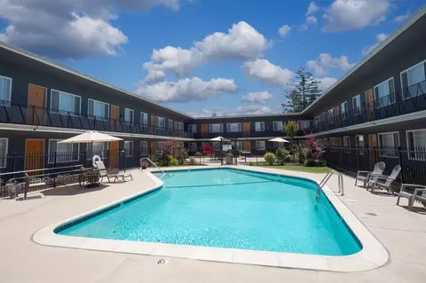 382 Harris Rd, Hayward, CA 94544