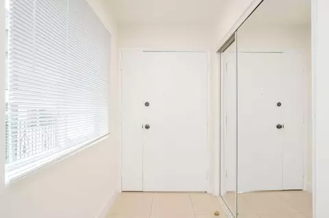 317 S Hamel Rd, Los Angeles, CA 90048 photo 14