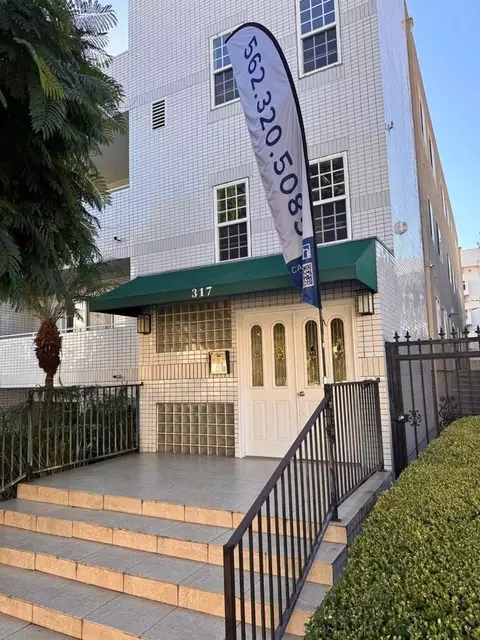 317 S Hamel Rd, Los Angeles, CA 90048 photo 3
