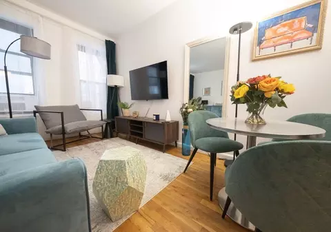 305 E 95th St, New York, NY 10128