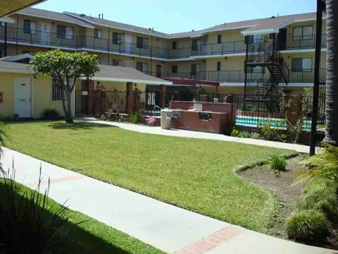 14501 Cerise Ave, Hawthorne, CA 90250