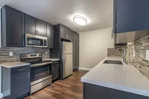 245 W Loraine St, Glendale, CA 91202 photo 17