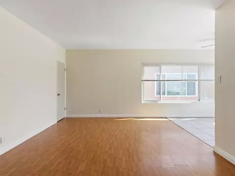 731 Orange Ave, Long Beach, CA 90813