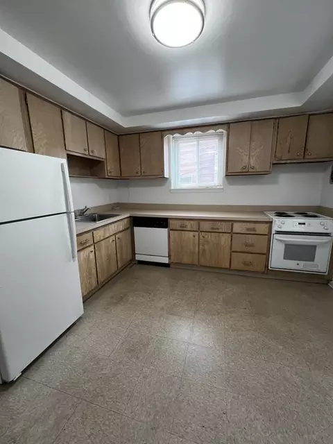 Undisclosed, Newark, NJ 07107