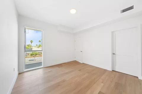 1001 N Fairfax Ave, West Hollywood, CA 90046 photo 7