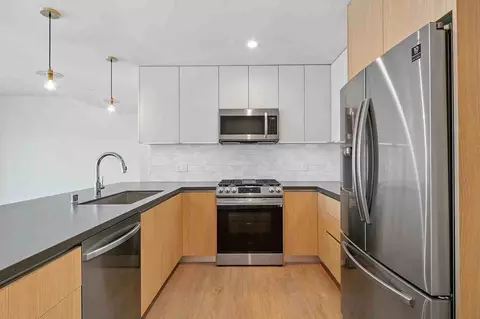 1001 N Fairfax Ave, West Hollywood, CA 90046 photo 3