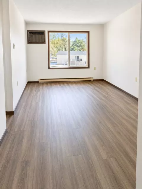 808 Hills Ave, Jackson, MN 56143 photo 7