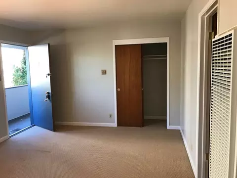 1243 Capuchino Ave, Burlingame, CA 94010