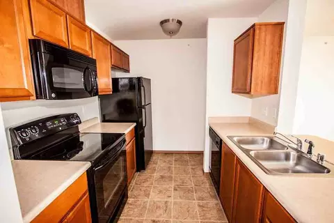 901 NW Sunburst Ct, Moses Lake, WA 98837