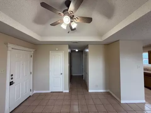1001 E Travis St, Laredo, TX 78040 photo 6