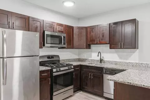 7736 N Ashland Ave, Chicago, IL 60626