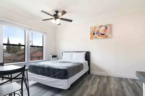 440 E 27th St, Los Angeles, CA 90011