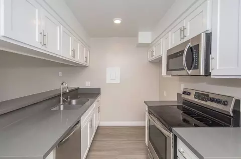 1801 E Wardlow Rd, Long Beach, CA 90807
