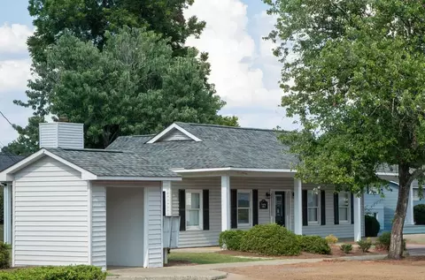 919 Corder Rd, Warner Robins, GA 31088