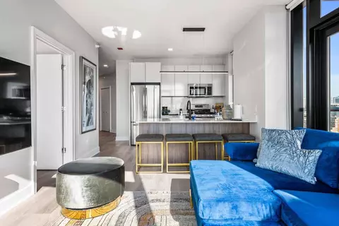 1125 W Van Buren St, Chicago, IL 60607