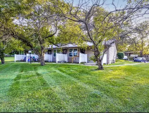 Rolling Meadows Dr, Delaware, OH 43015