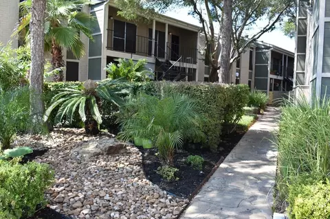 10010 Westpark Dr, Houston, TX 77042