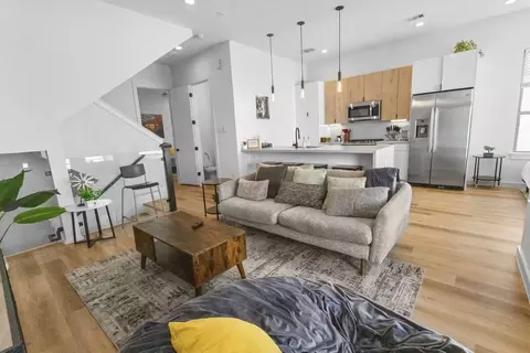 6742 Peerless St, Houston, TX 77021