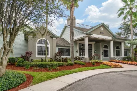 7351 Woodridge Park Dr, Orlando, FL 32818 photo 2