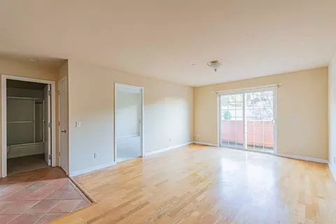 142 Caldecott Ln, Oakland, CA 94618
