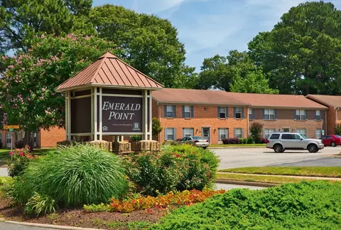 2100 Westminster Ln, Virginia Beach, VA 23454