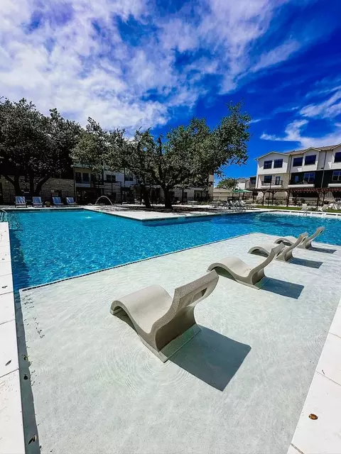 116 Talon Grasp Trl, Leander, TX 78641 photo 3