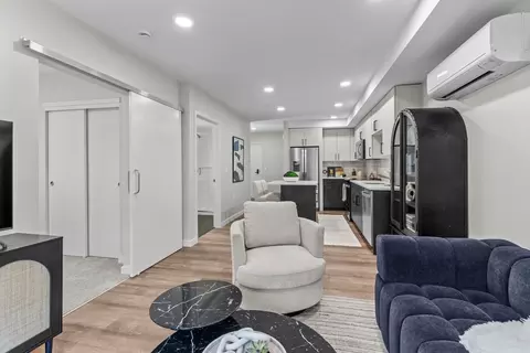 1421 Harvard Ave, Seattle, WA 98122 photo 16