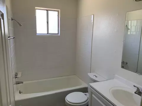 1431 Girard Blvd NE, Albuquerque, NM 87106