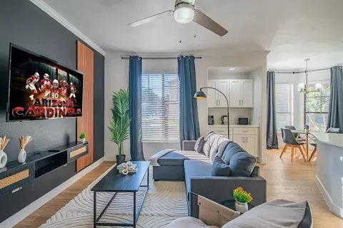 7455 N 95th Ave, Glendale, AZ 85305