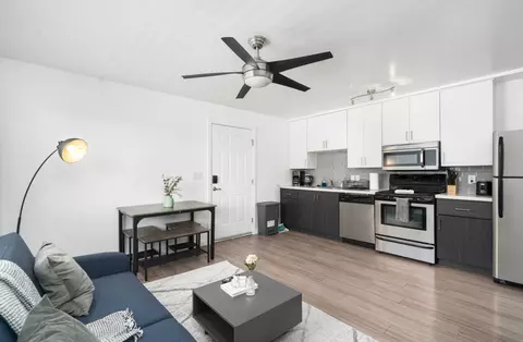 67 E Roanoke Ave, Phoenix, AZ 85004