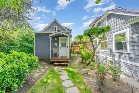 1833 3rd St, Kirkland, WA 98033