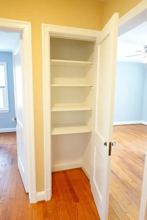 8207 Garland Ave, Takoma Park, MD 20912