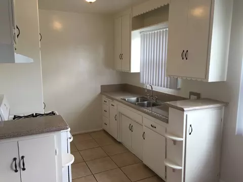 3565 S Sepulveda Blvd, Los Angeles, CA 90034