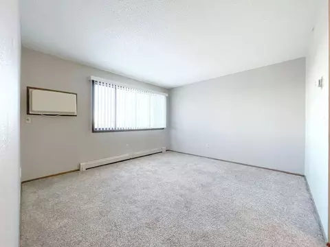 605 505 525 605 705 Park St, Minot, ND 58701 photo 15