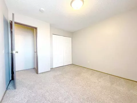 605 505 525 605 705 Park St, Minot, ND 58701 photo 22