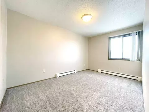 605 505 525 605 705 Park St, Minot, ND 58701 photo 30