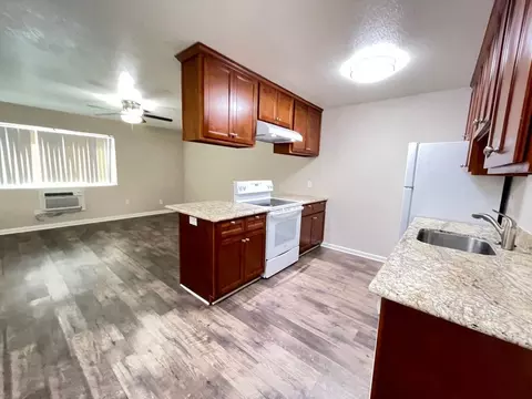 1711 N St, Sacramento, CA 95811