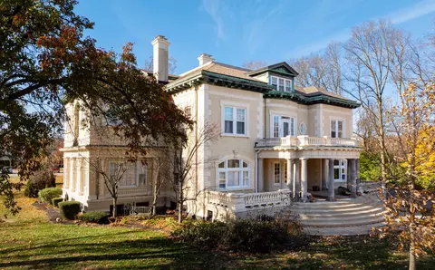 2602 Mansion Dr, Indianapolis, IN 46222