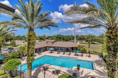 8802 Brennan Cir, Tampa, FL 33615 photo 6