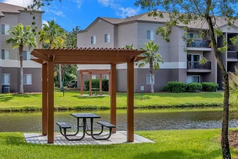 8802 Brennan Cir, Tampa, FL 33615 photo 11