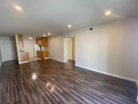 88 Th St, Broadmoor, CA 94015 photo 3