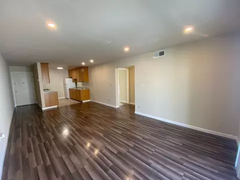 88 Th St, Broadmoor, CA 94015 photo 5
