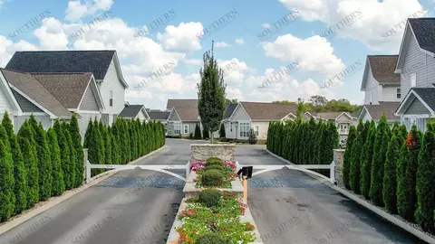 6152 Scottsville Rd, Bowling Green, KY 42104