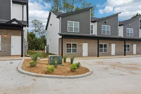 860 Needmore Rd, Clarksville, TN 37040