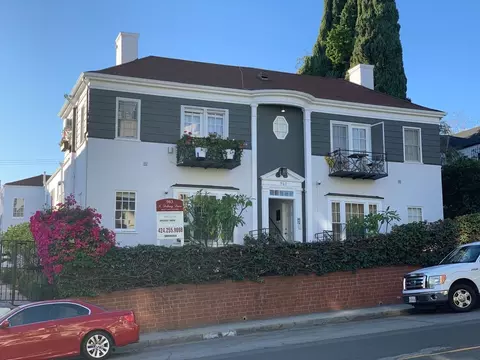 963 N Doheny Dr, West Hollywood, CA 90069