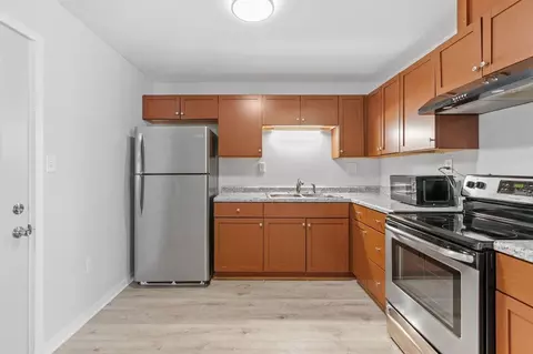 555 Kent St, Saint Paul, MN 55103